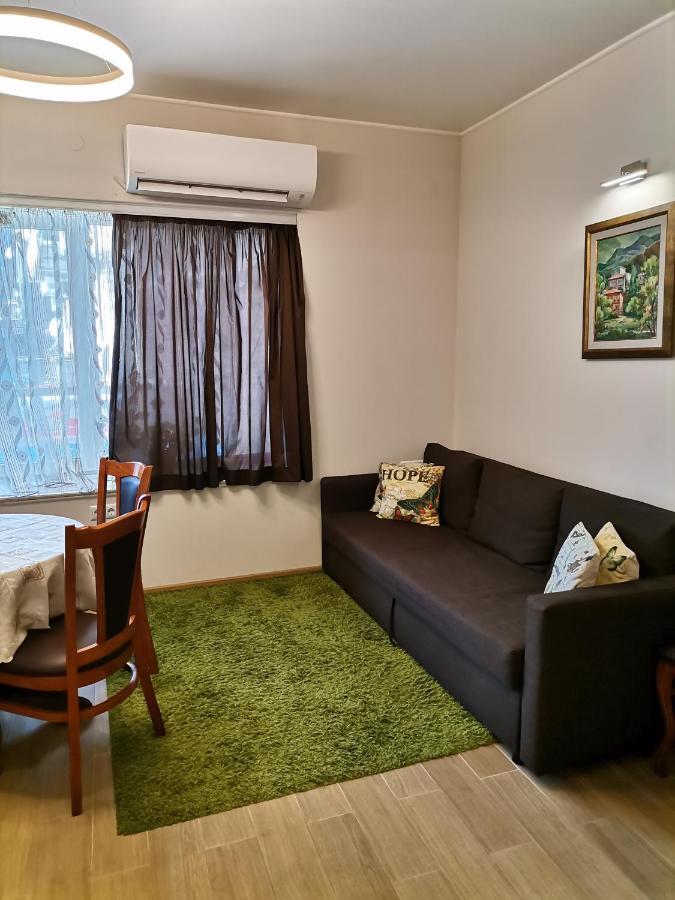 Guest Apartment Monarch Smolyan Extérieur photo